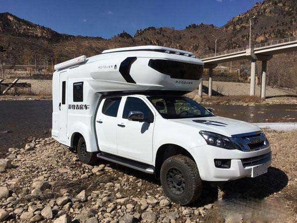 成都房車(chē)租賃給你越野房車(chē)